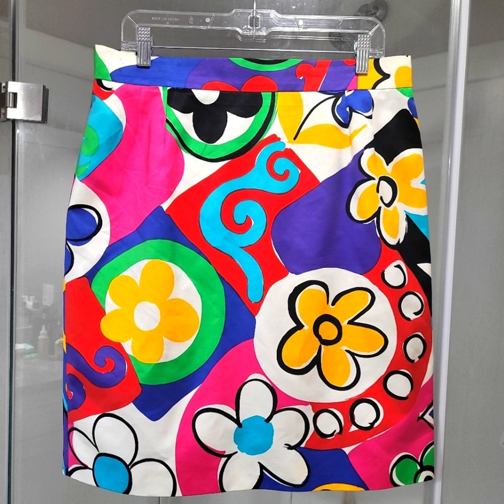 Size 42 Escada skirt 100% cotton